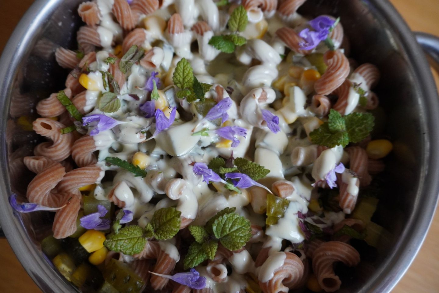 Nudelsalat mit veganer Mayonnaise