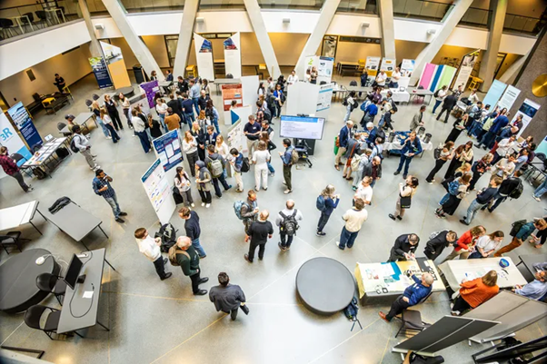 Photo featuring the conference and poster session. Copyright: Thor Balkhed.