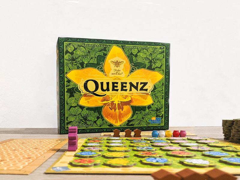 Queenz: To bee or not to bee [Review]