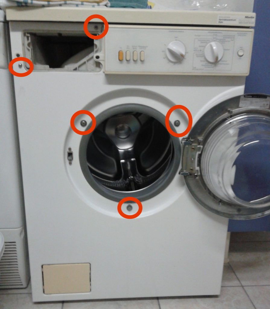 Ein See unter unserer Miele W698 Waschmaschine - Bastel & Reparatur Blog