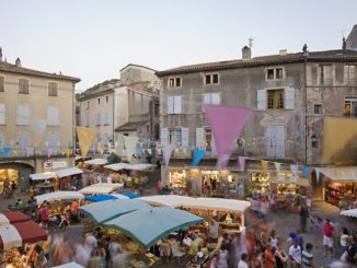 markt les Vans Maison de l'harbous