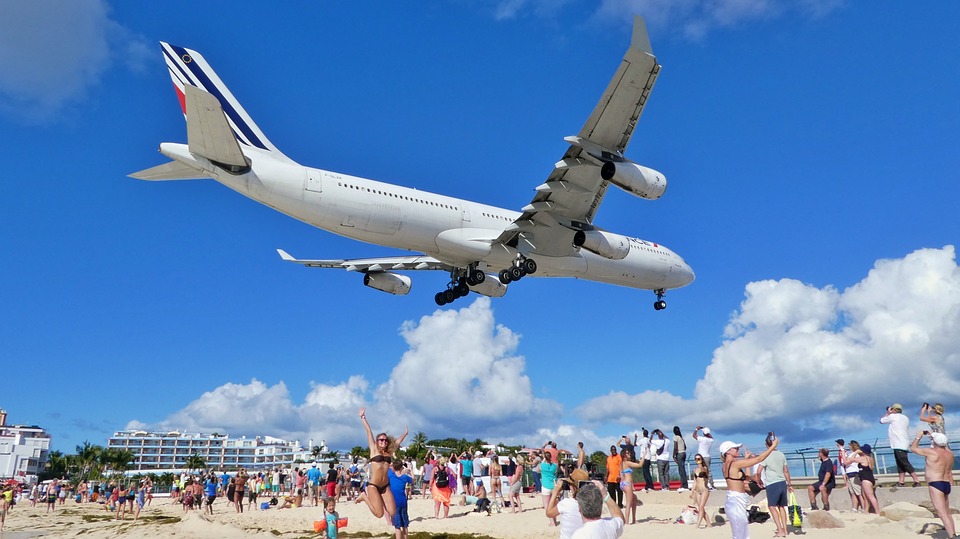 Flughafen auf St. Maarten, Maho-Beach