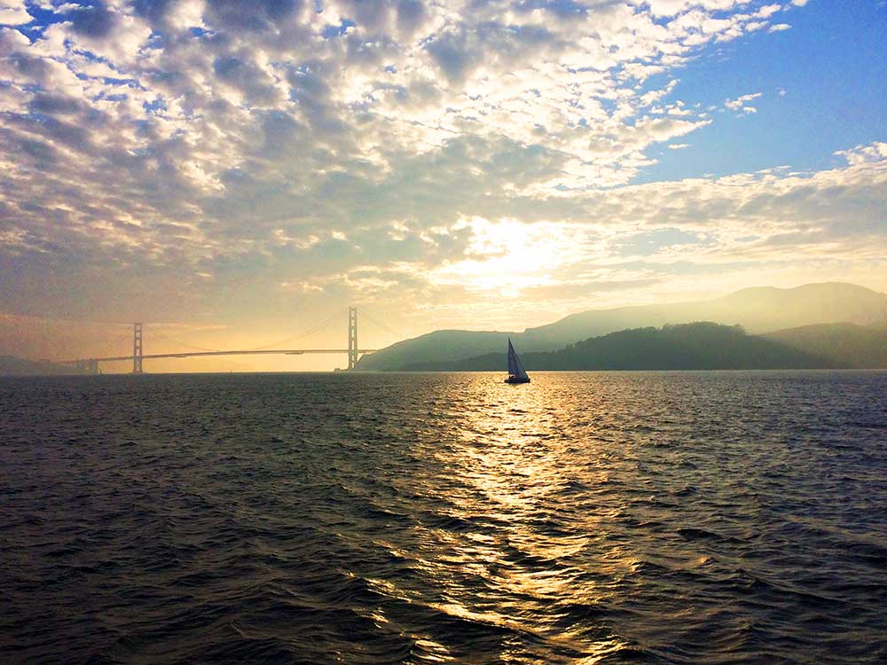 Sonnenuntergang an der Golden Gate Bridge in San Francisco