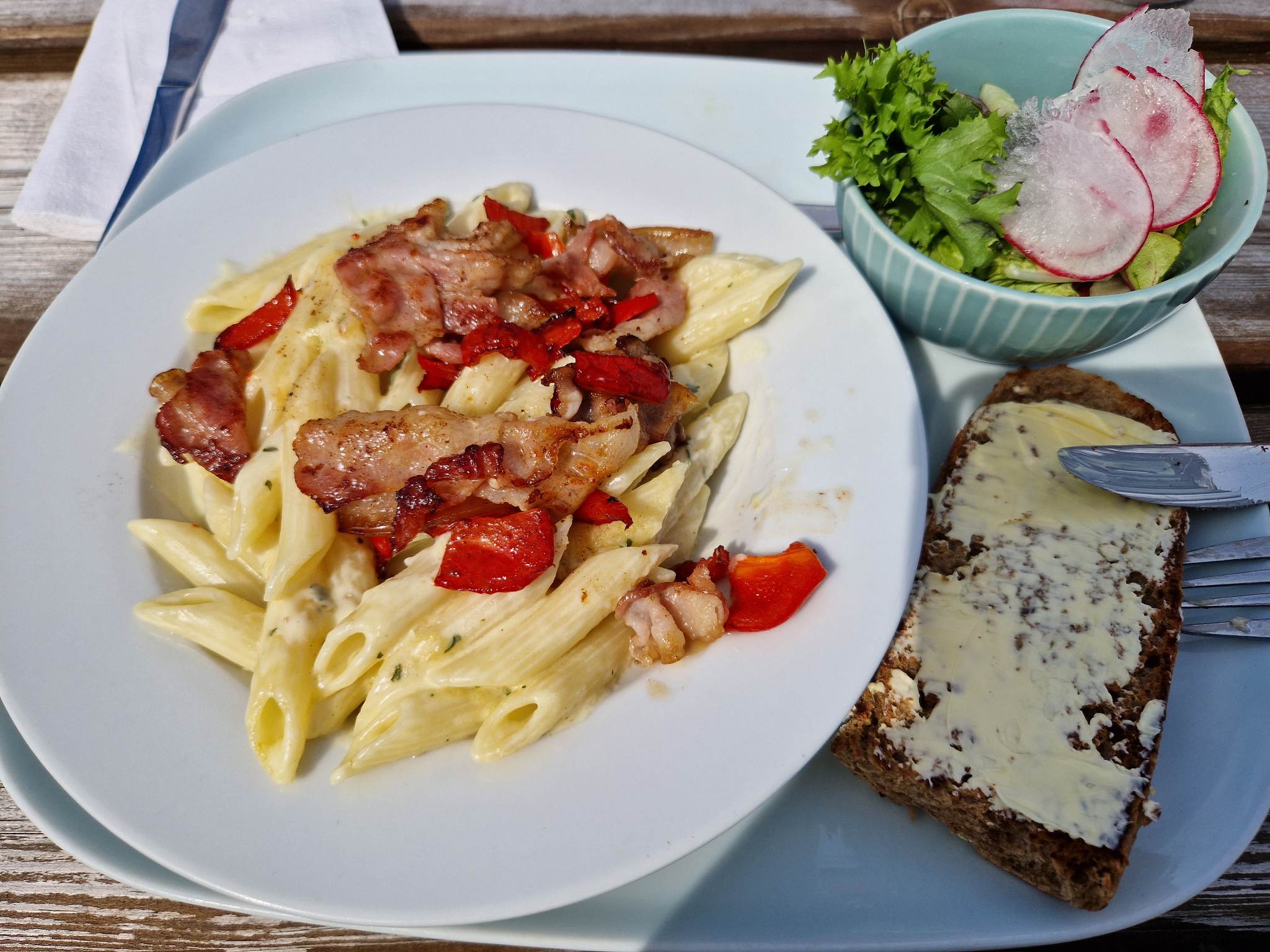 Jeg spiste Pasta med ostesaus og Bacon.