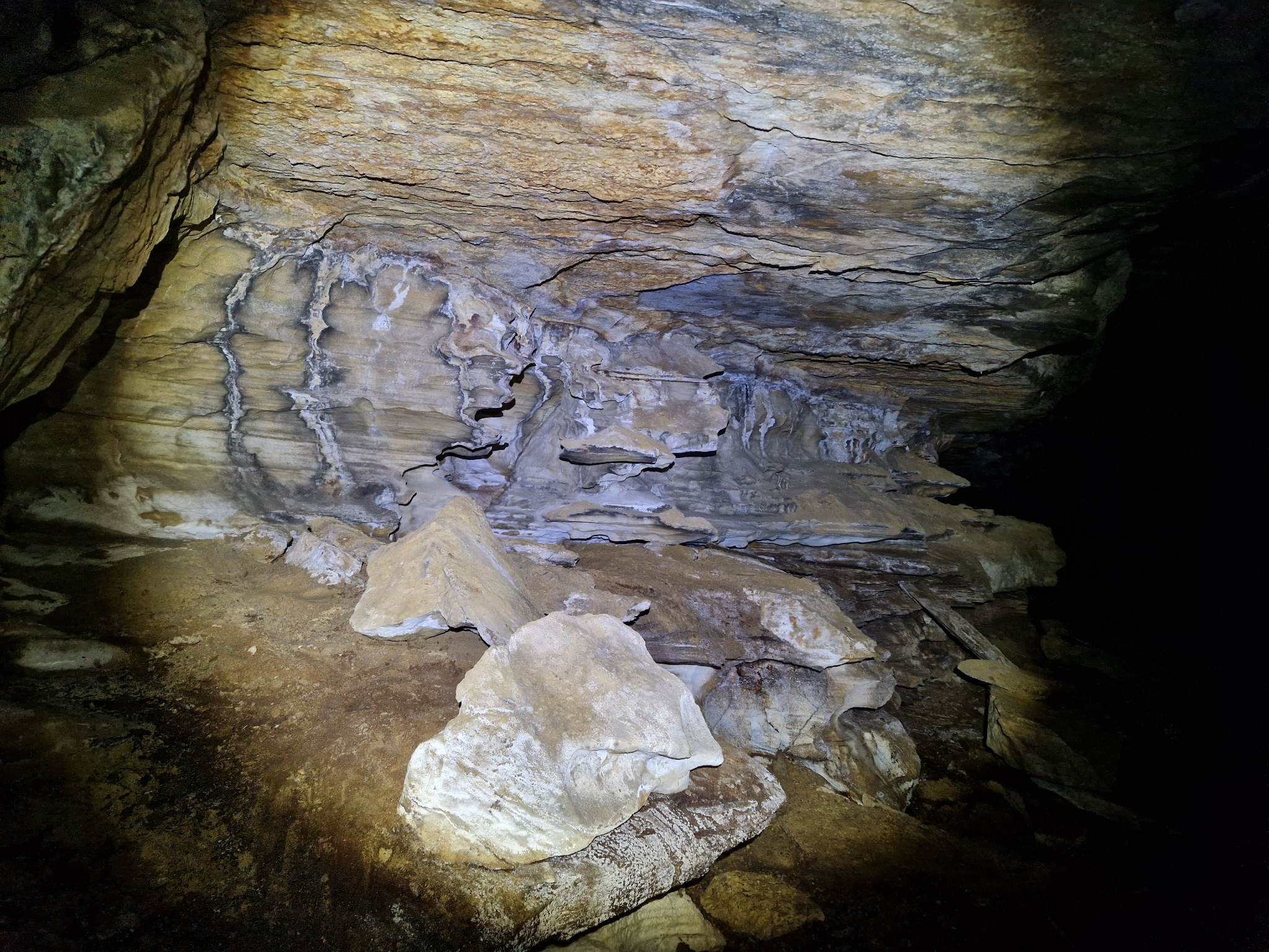 Formasjoner i grotta