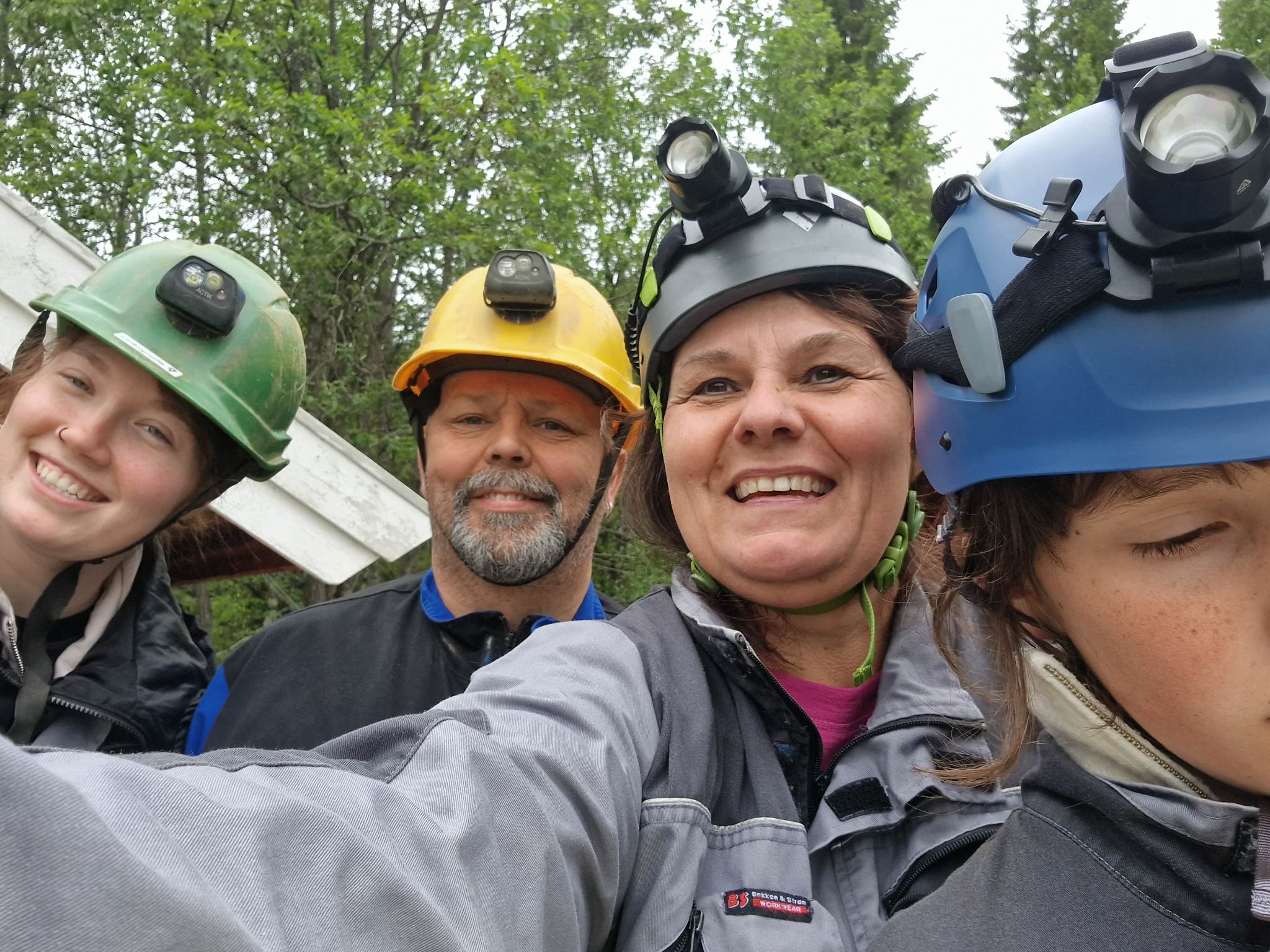 Wiktoria, Knut, Meg og Natalie klar for Setergrotta