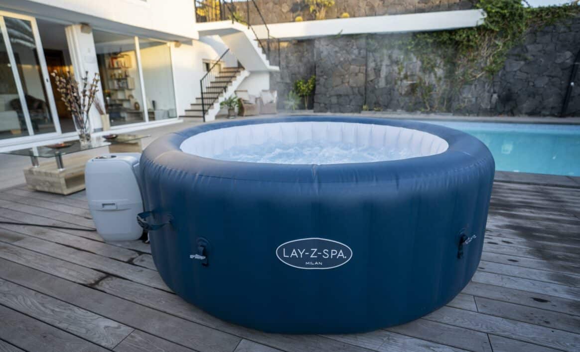 Lay-Z-Spa Milan AirJet Plus boblebad