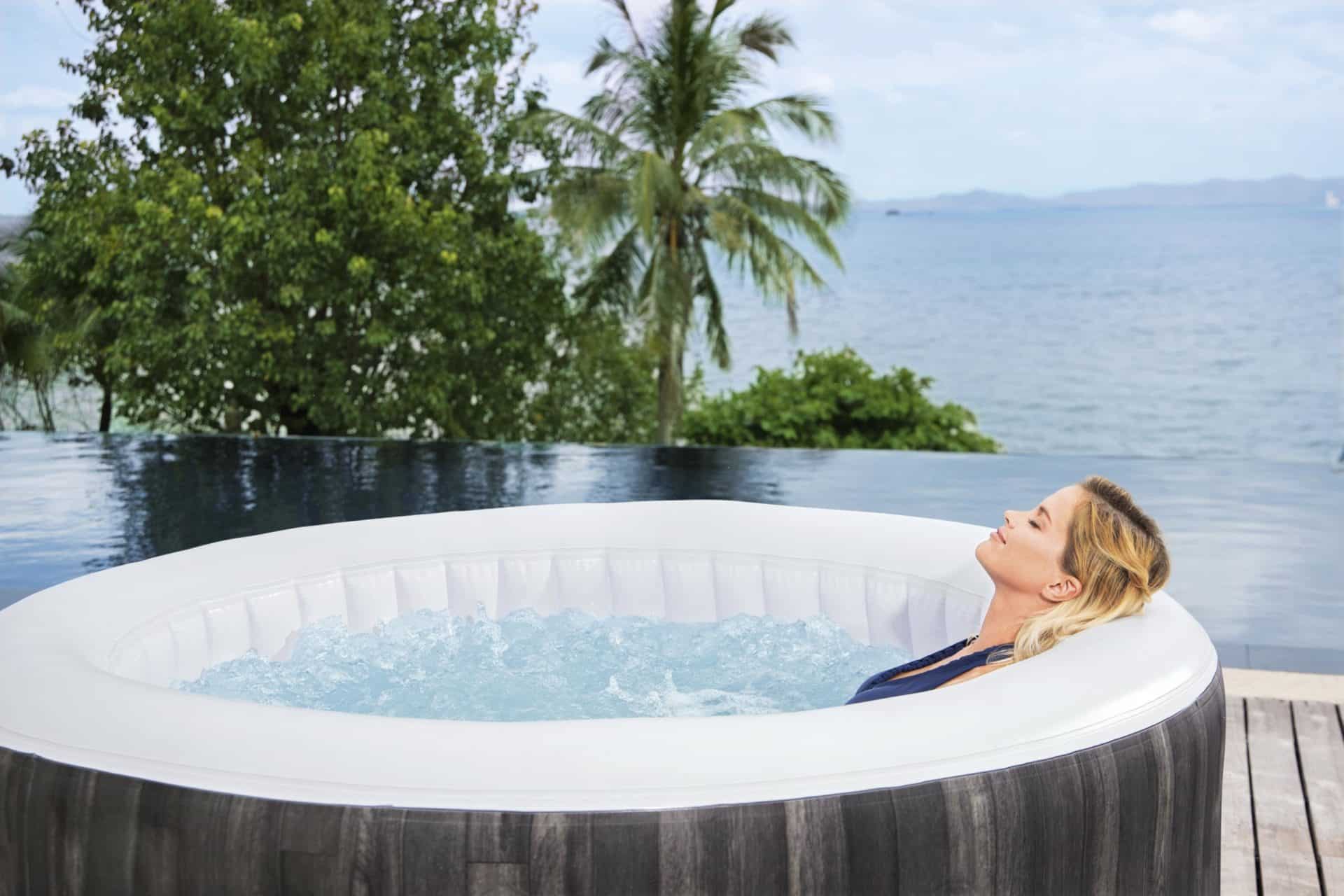 Oppblåsbart Lay-Z-Spa Bahamas