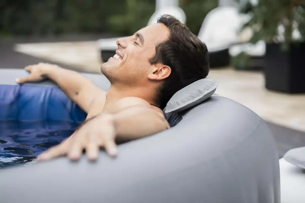 Lay-Z-Spa Santorini HydroJet Pro™ - Oppblåsbart boblebad - Bilde 9