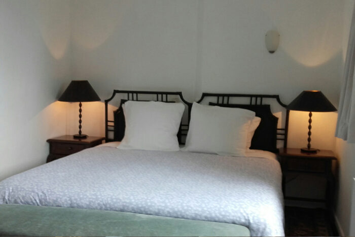 self-catering-gites-cabris-bedroom