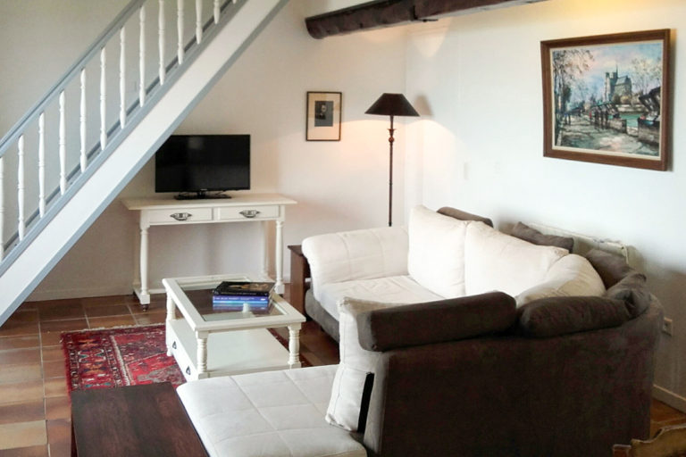 self-catering-gites-cabris-lounge-with-stairs