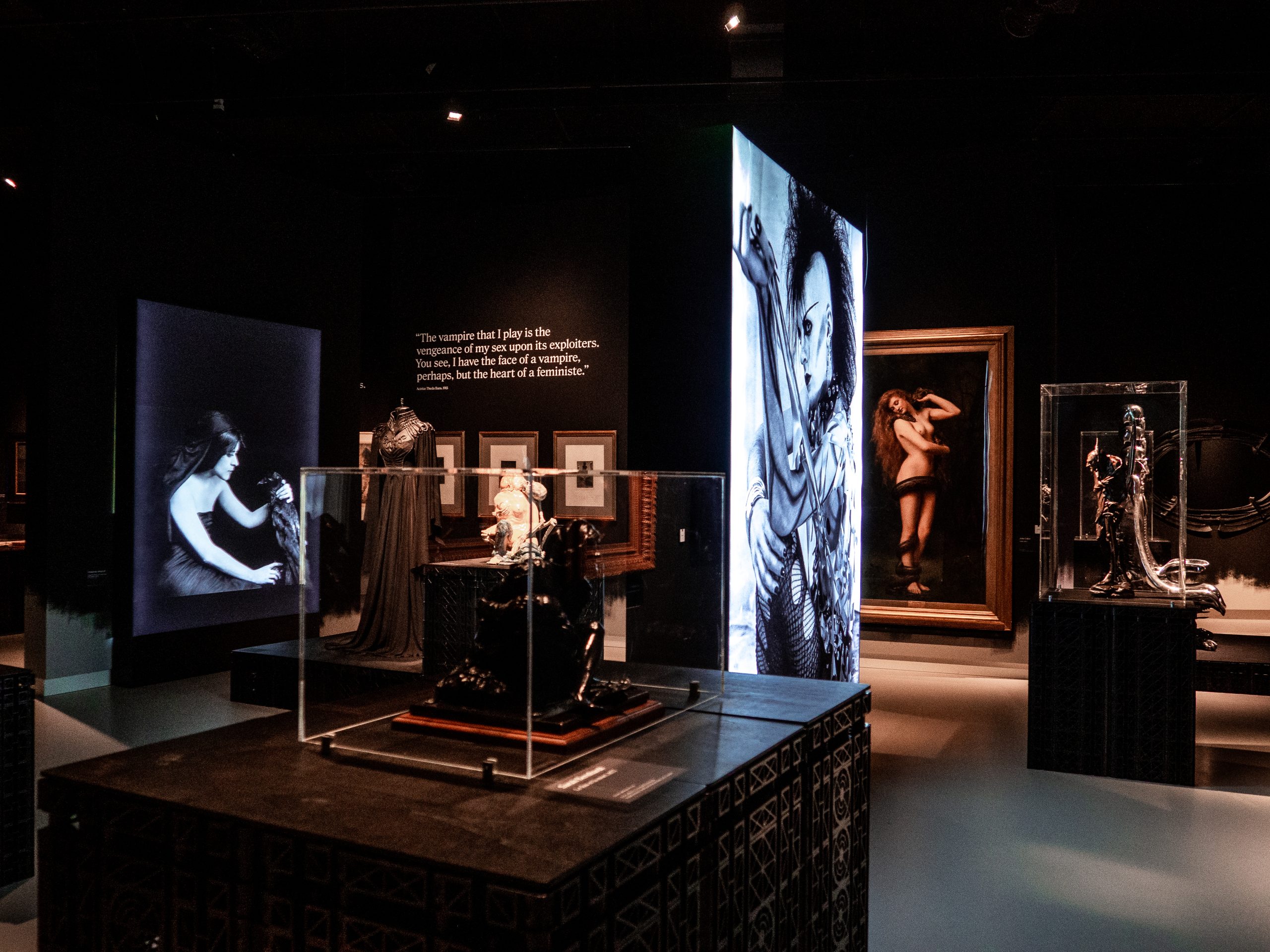 Design Museum Den Bosch: GOTH – Designing Darkness