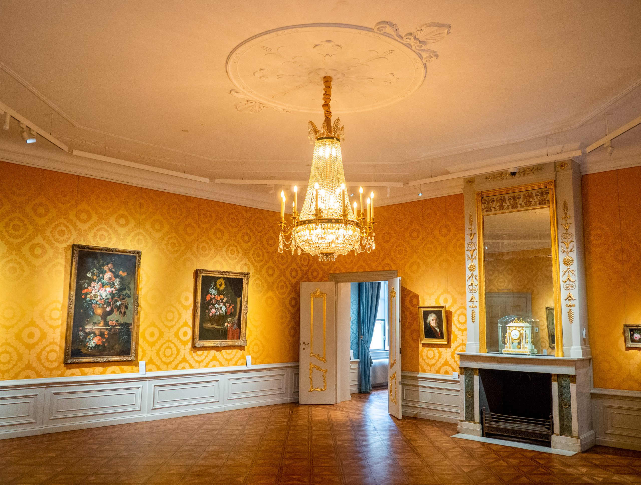 gele salon Noordbrabants museum