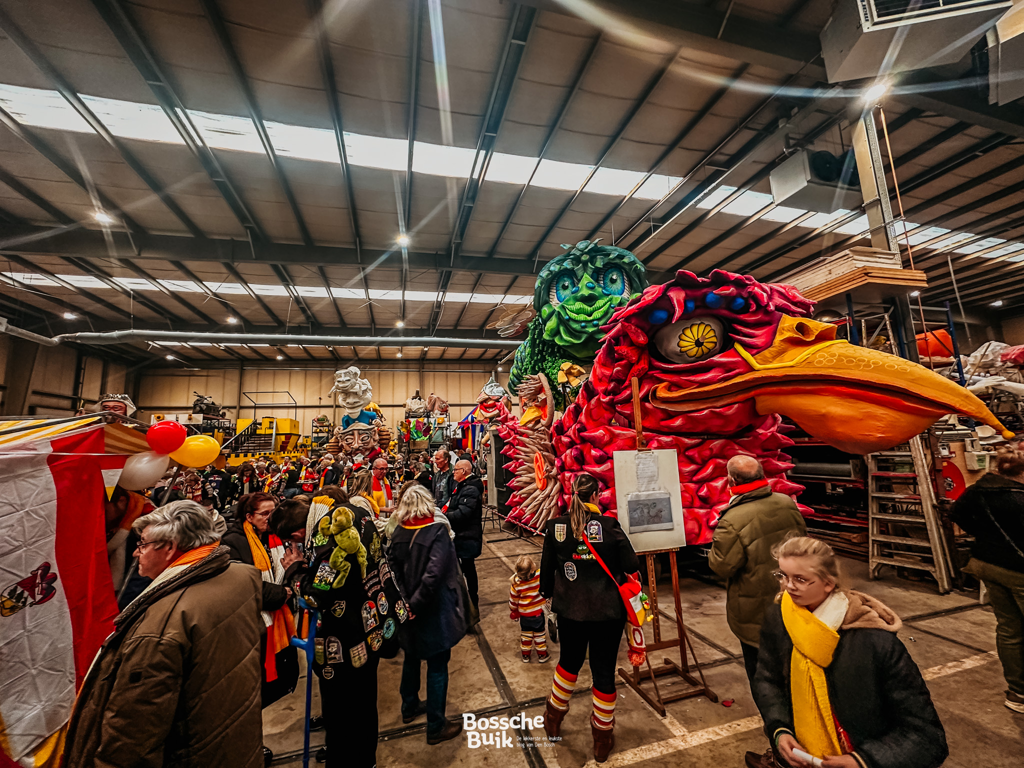 Effe plèkke bij de bouwers in de bouwhal van de Oeteldonkse club op 20 en 21 januari 2024