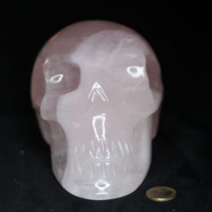 Crâne de cristal en quartz rose 2366g