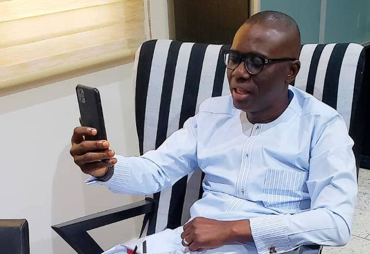 COVID-19: Sanwo-Olu Warm Easter Greetings To Health Workers At Isolation Facilities (Photos)