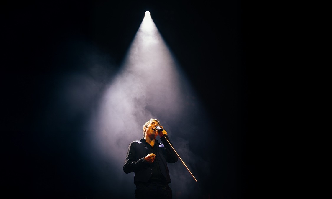 Queen Must Go On – All About the Hits