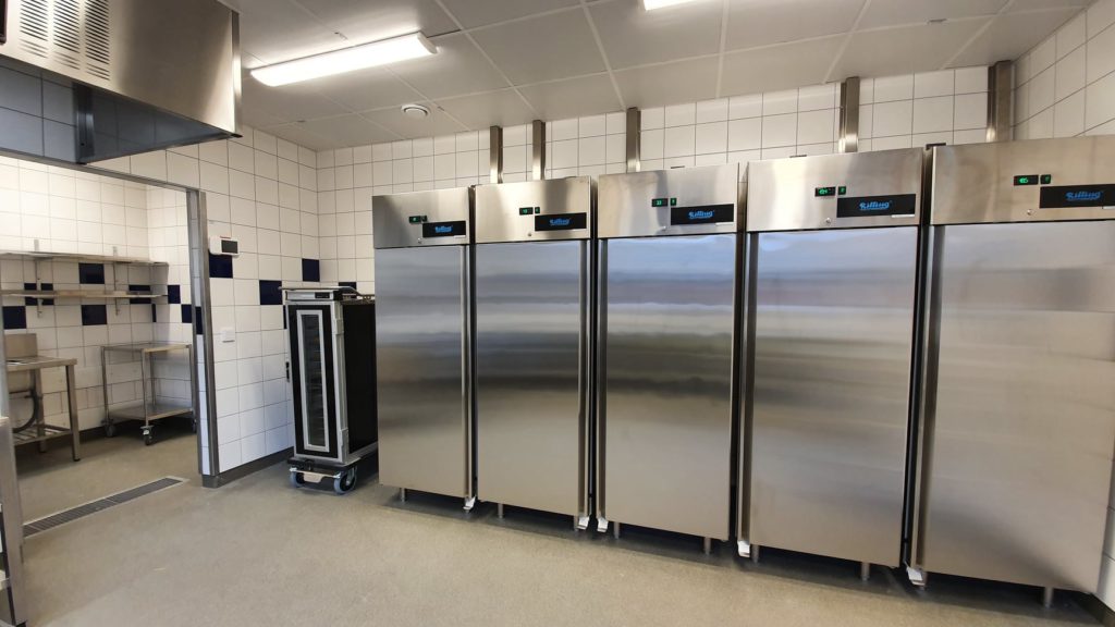 fyrklövern kylskåp