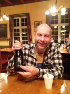kjelland med vin