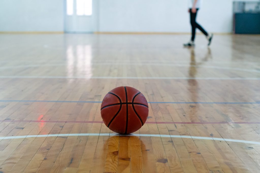 How Many Calories Are Burned Playing Basketball? | The Burgundy Zine