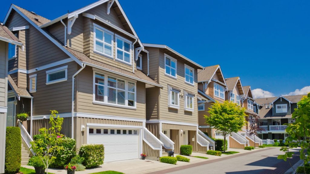 How Market Trends Influence Residential Property Valuation in 2025
