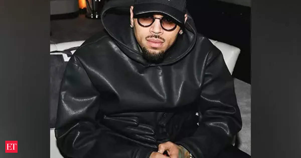 Chris Brown announces 