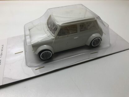 Mini Cooper 1/24 slotcar fra BRM i white kit