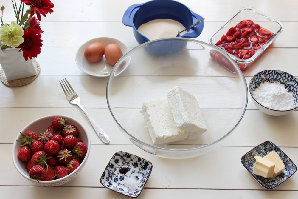 Ingrediencie na tvarohové gule s jahodami