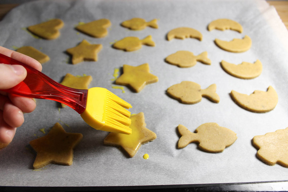 Gingerbread cookies brushed with egg wash