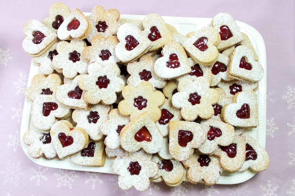 Lovely linzer cookies