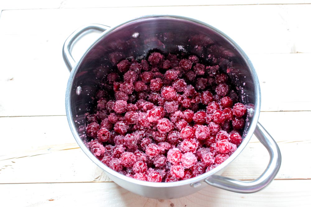 Sour cherries with sugar