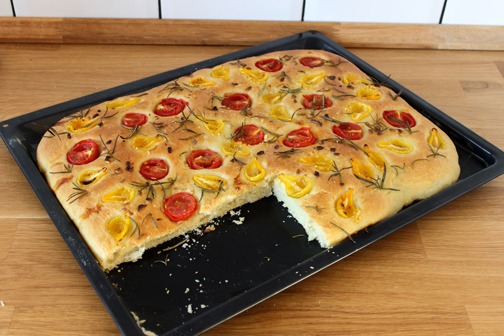 Hotová kvásková focaccia