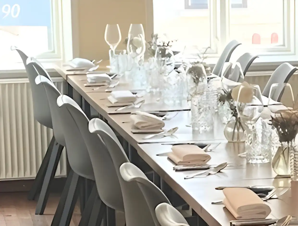 selskab dækket bord
