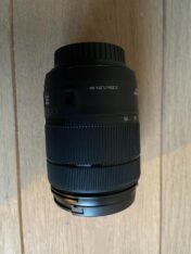Canon Reflex Camera EOS 90D + Zoom Lens (18-135mm)