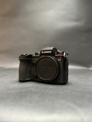 Panasonic Lumix S5 + 2 lenzen
