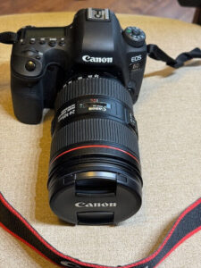 Canon EOS 6D Mark II 26,2 MP DSLR EF 24-105 mm en