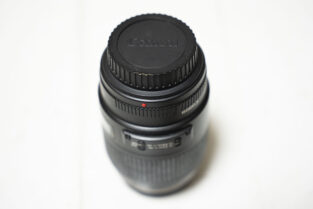 Canon EF 100mm f/2.8 USM macro