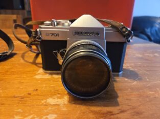 Fujica ST701 35mm spiegelreflexcamera (SLR)