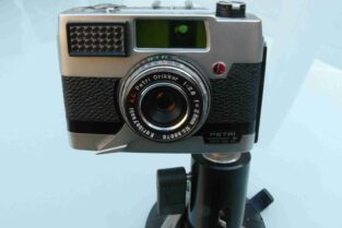 Petri compact E super fast half frame 35mm