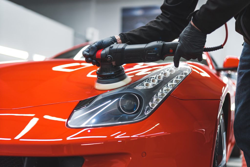 detailing automobile