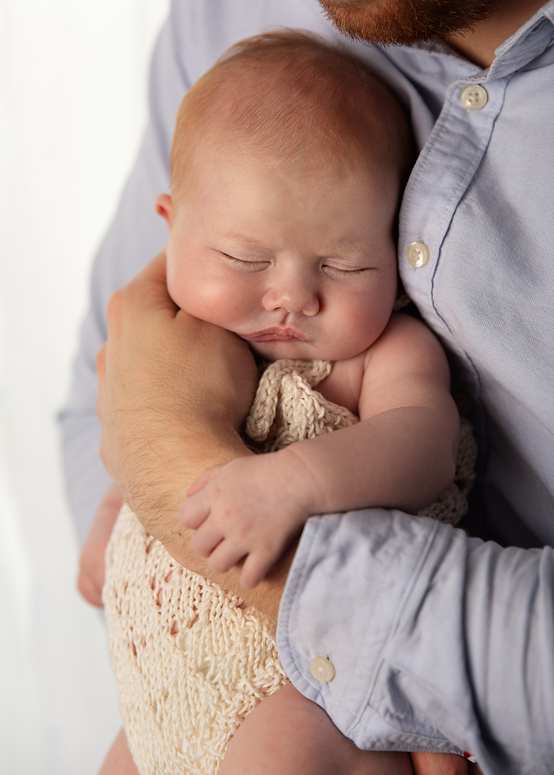 newborn posing Archives - Smitten & Swoon