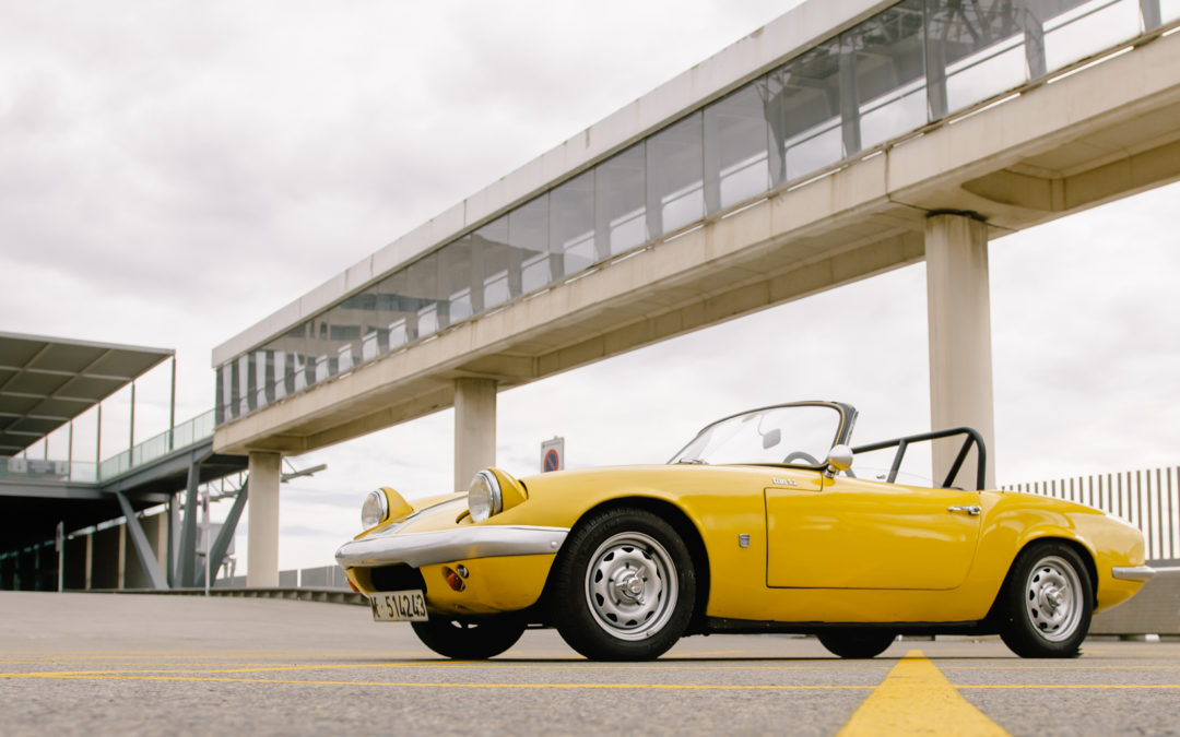 One of the very first modern roadsters: Joaquin and his 62’ Lotus Elan S2