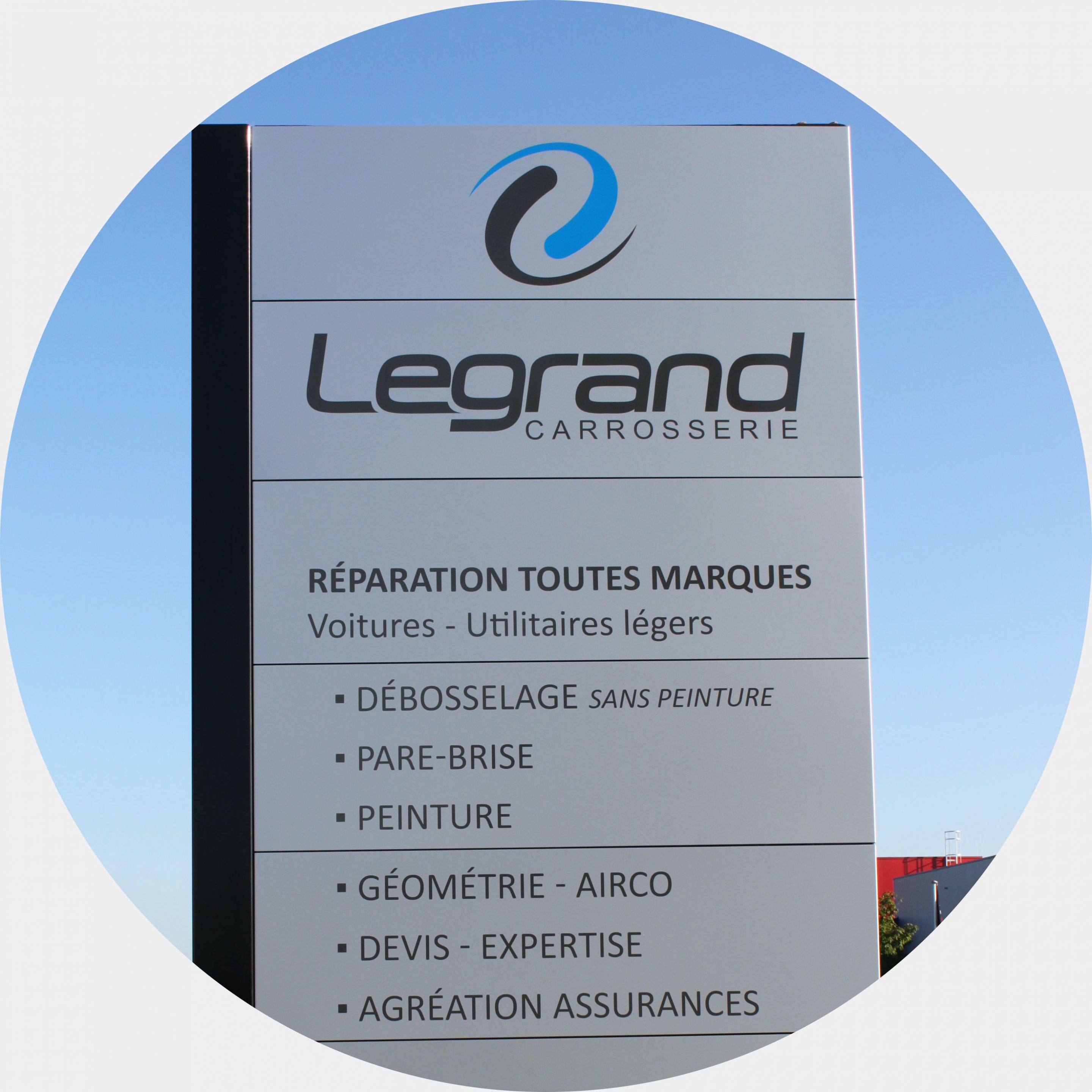 totem carrosserie Legrand