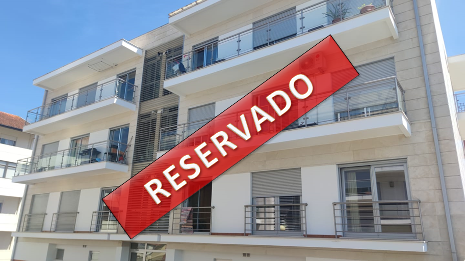 Apartamento T3+Sótão com Garagem em Santa Clara