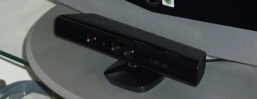 Photo | Kinect under tv