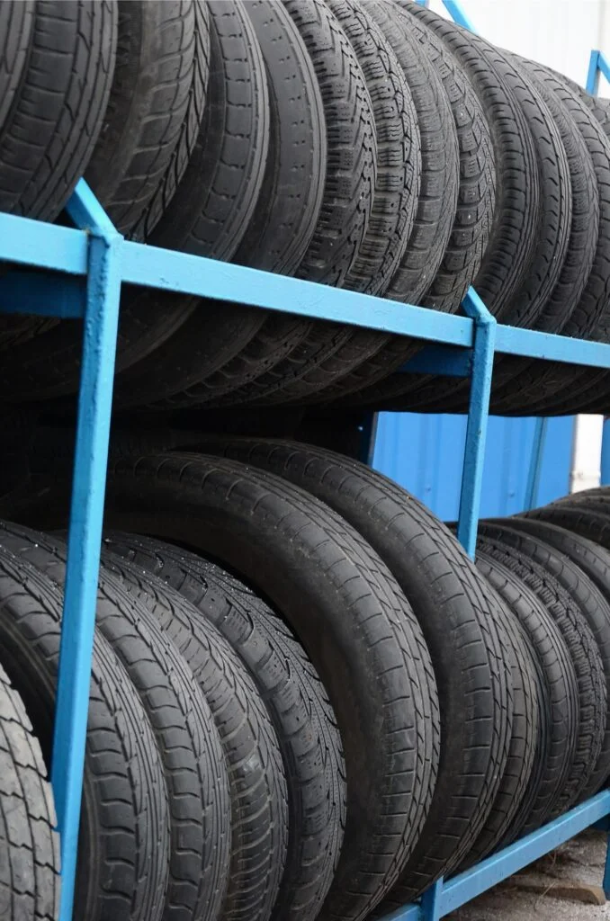Sales of used and new tires