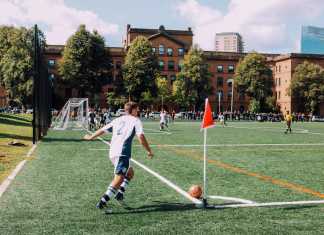 Fodboldkamp, hjørnespark