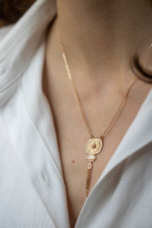 Celine Daoust Merkaba diamonds Necklace and Dangling Details