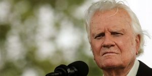 Lire la suite à propos de l’article BILLY GRAHAM