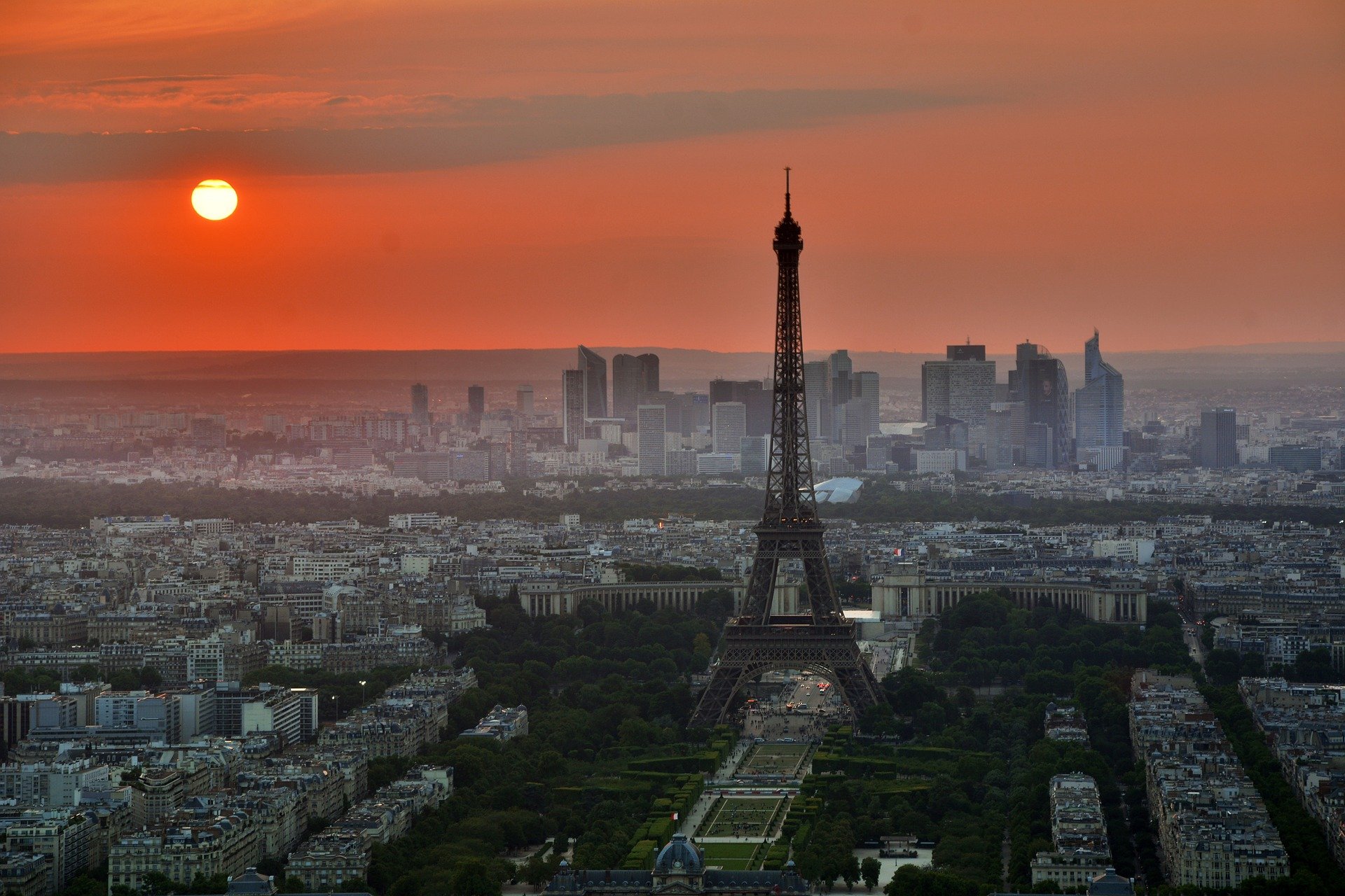 Lire la suite à propos de l’article PRIONS POUR PARIS, POUR LA FRANCE…